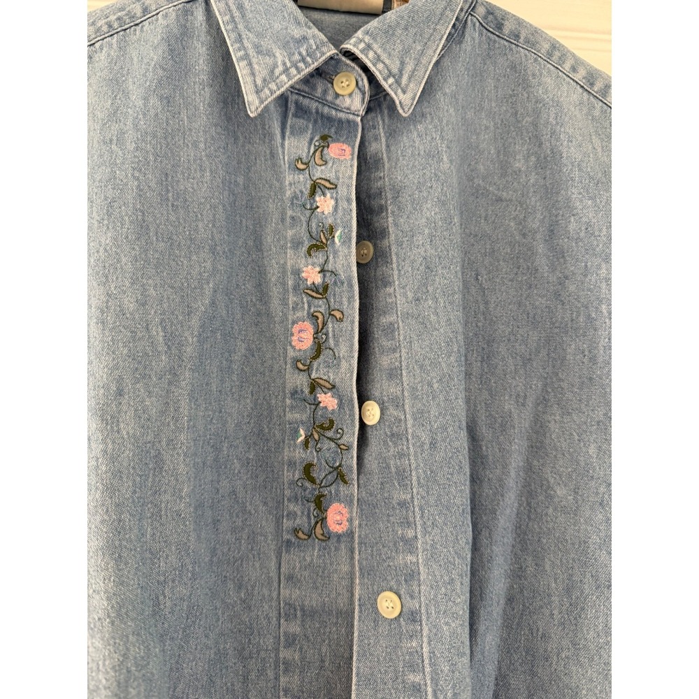 Vintage 90s Denim Button Down Floral Embroidery Blouse Cottagecore Grandma Boho - Picture 3 of 3